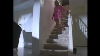 تُظهر العاهرتان الماهرتان رايلي بروكس وهانا هاربر للزوجة الشابة ميسي مونرو