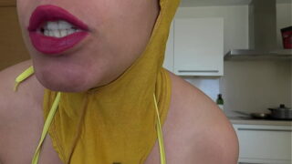 سحاق #ديوث #دياثه #نيك  قحبه تصرخ من المتعه والشهوه