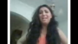 سكس نيك عزرا وفض غشاء البكرة alnamr Xnxx Sex Arab