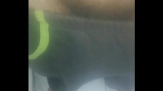 سكس نيك مهرب من السينماء واشد قوليس